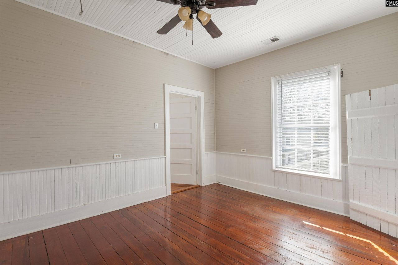 515 Center Street Photo 32