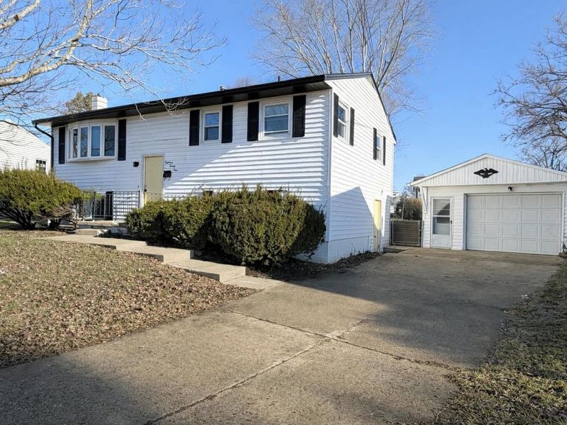 1829 Beacon Street, Lancaster, OH 43130 Photo 2