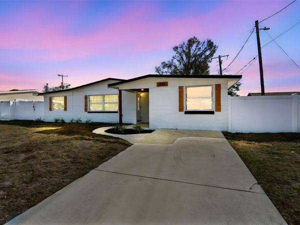 7910 W POWHATAN AVENUE, TAMPA, FL 33615