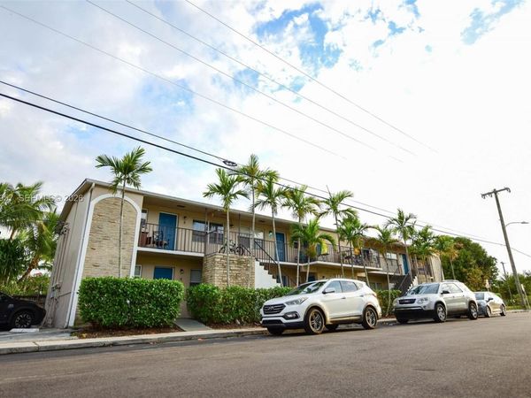 409 4th Ave N, Lake Worth, FL 33460