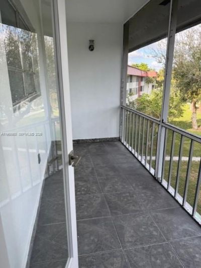 1400 NE 191st St , Unit 308, Miami, FL 33179 Photo