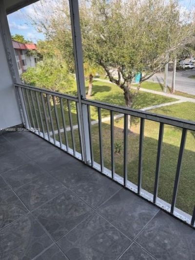1400 NE 191st St , Unit 308, Miami, FL 33179 Photo