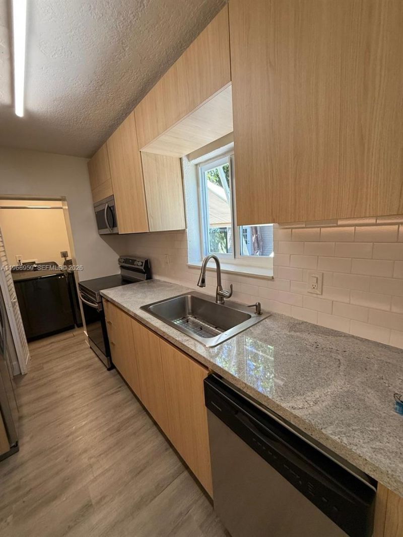 235 NE 46th St , Miami, FL 33137 Photo