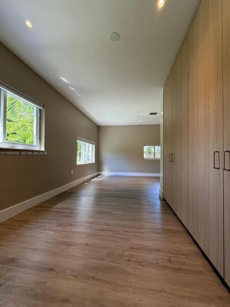 235 NE 46th St , Miami, FL 33137 Photo