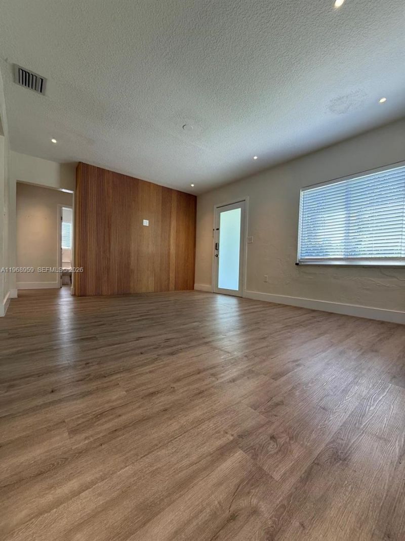 235 NE 46th St , Miami, FL 33137 Photo