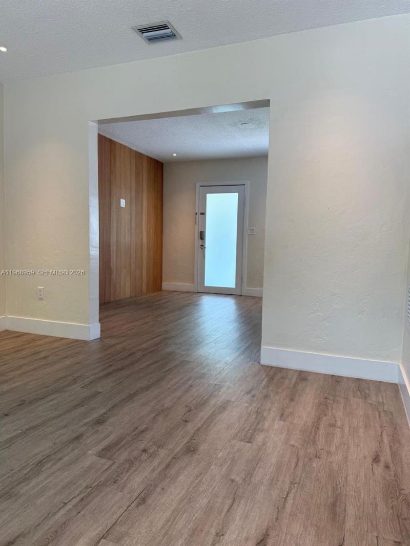 235 NE 46th St , Miami, FL 33137 Photo