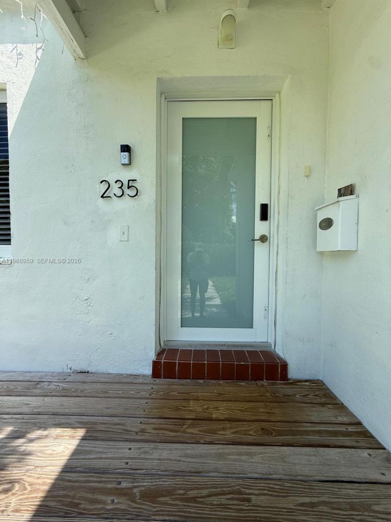235 NE 46th St , Miami, FL 33137 Photo