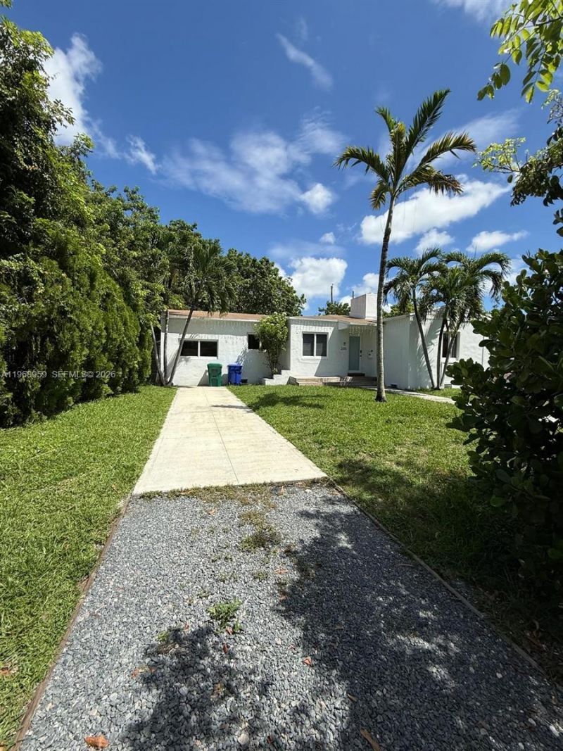 235 NE 46th St , Miami, FL 33137 Photo