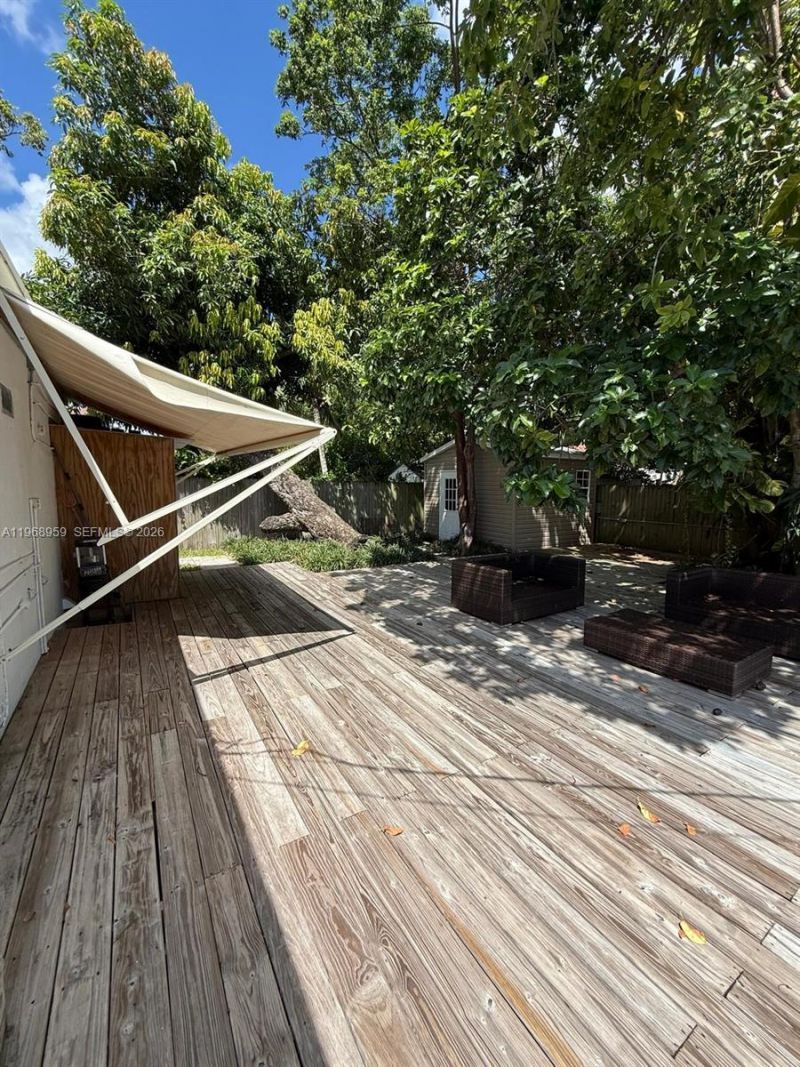 235 NE 46th St , Miami, FL 33137 Photo