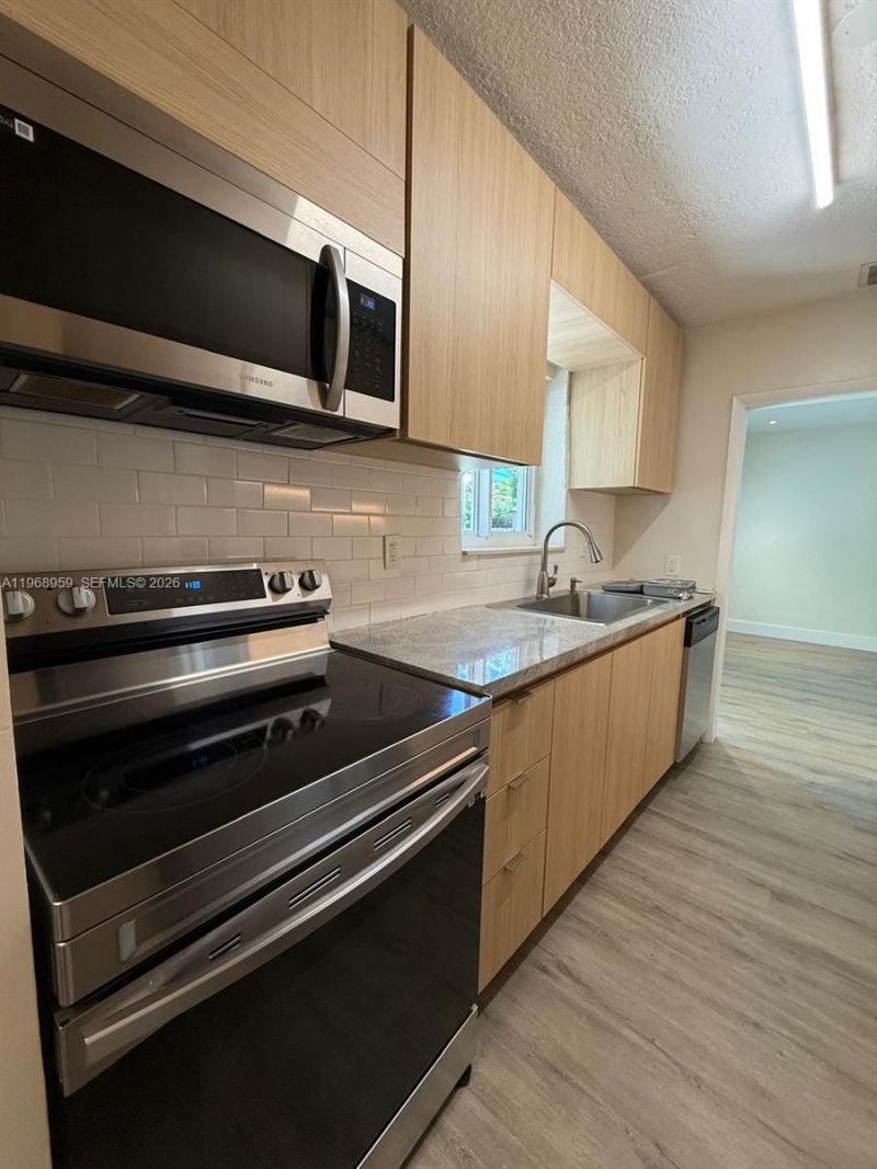 235 NE 46th St , Miami, FL 33137 Photo