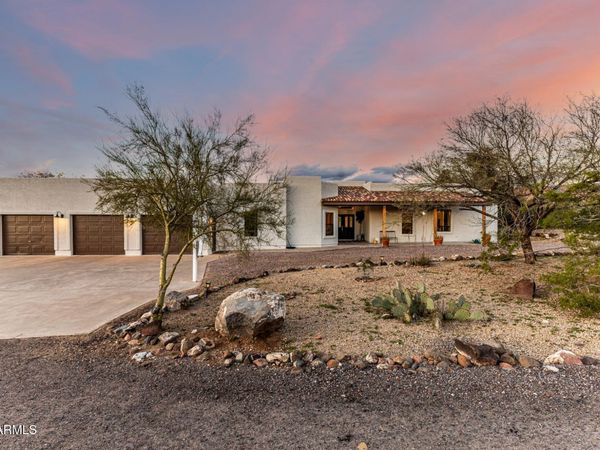 45330 N 14TH Street, New River, AZ 85087
