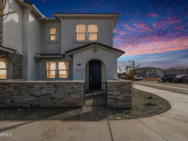 13975 W Luke Parkway, Unit 110, Surprise, AZ 85374