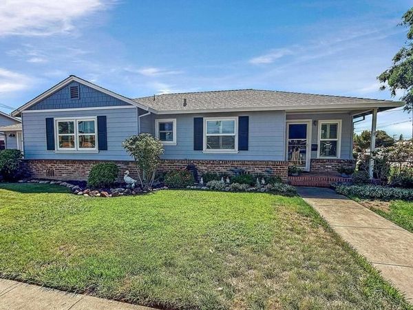 1815 Pine St, Livermore, CA 94551