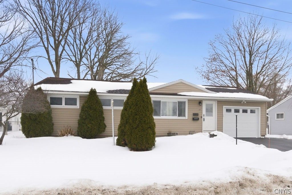 117 Saslon Park Drive, Liverpool, NY 13088 Main Photo