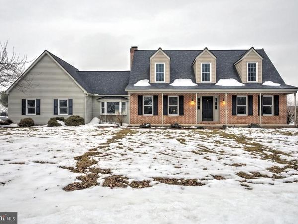 152 KINGS GATE DRIVE, LITITZ, PA 17543