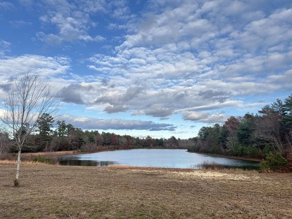 186 County Rd, Wareham, MA 02576