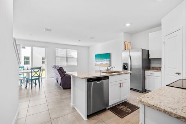 419 Salisbury Circle, Fort Pierce, FL 34982 Photo