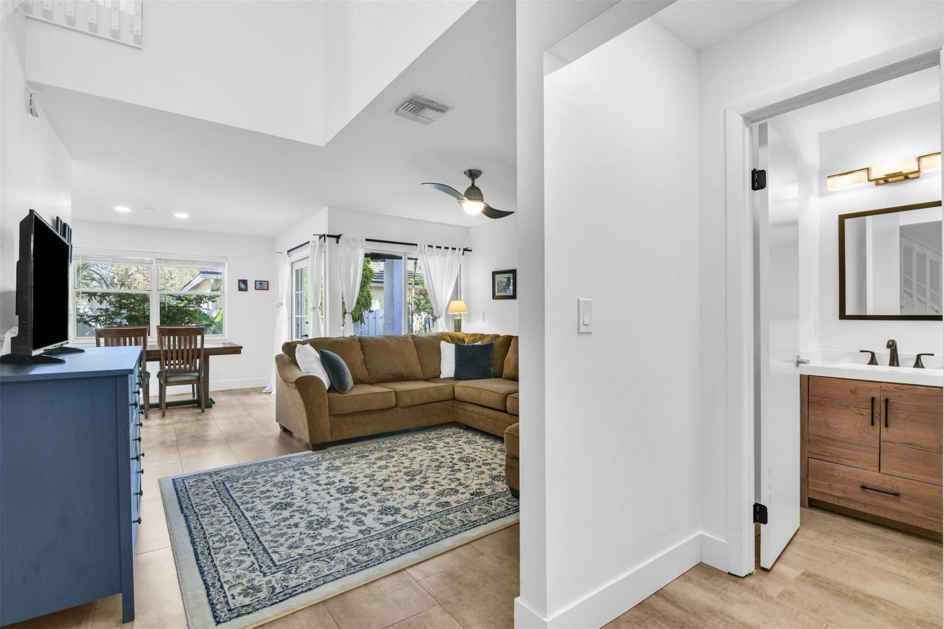 843 NW 98th Avenue, Plantation, FL 33324 Photo