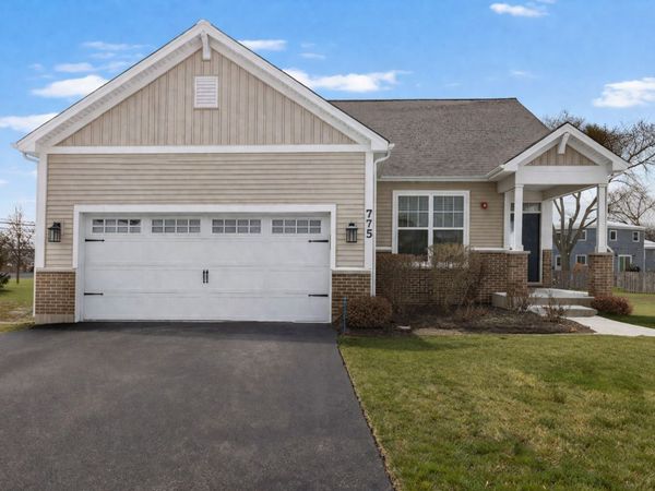 775 W Fairway Drive, Addison, IL 60101