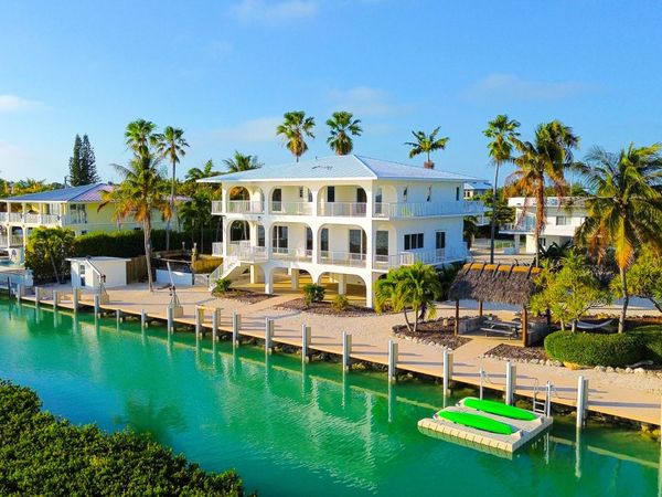 228 W Seaview Circle, Duck, FL 33050