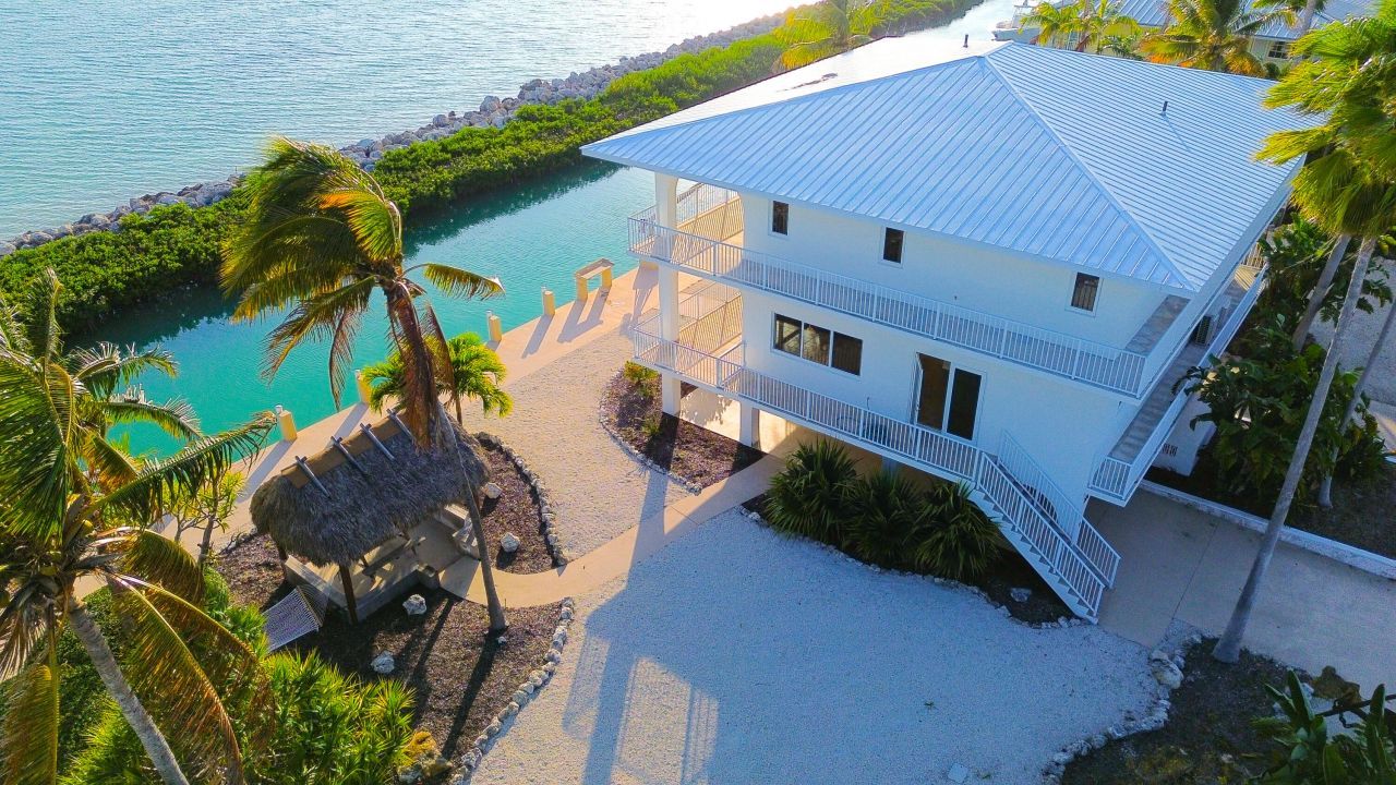 228 W Seaview Circle, Duck, FL 33050 Photo