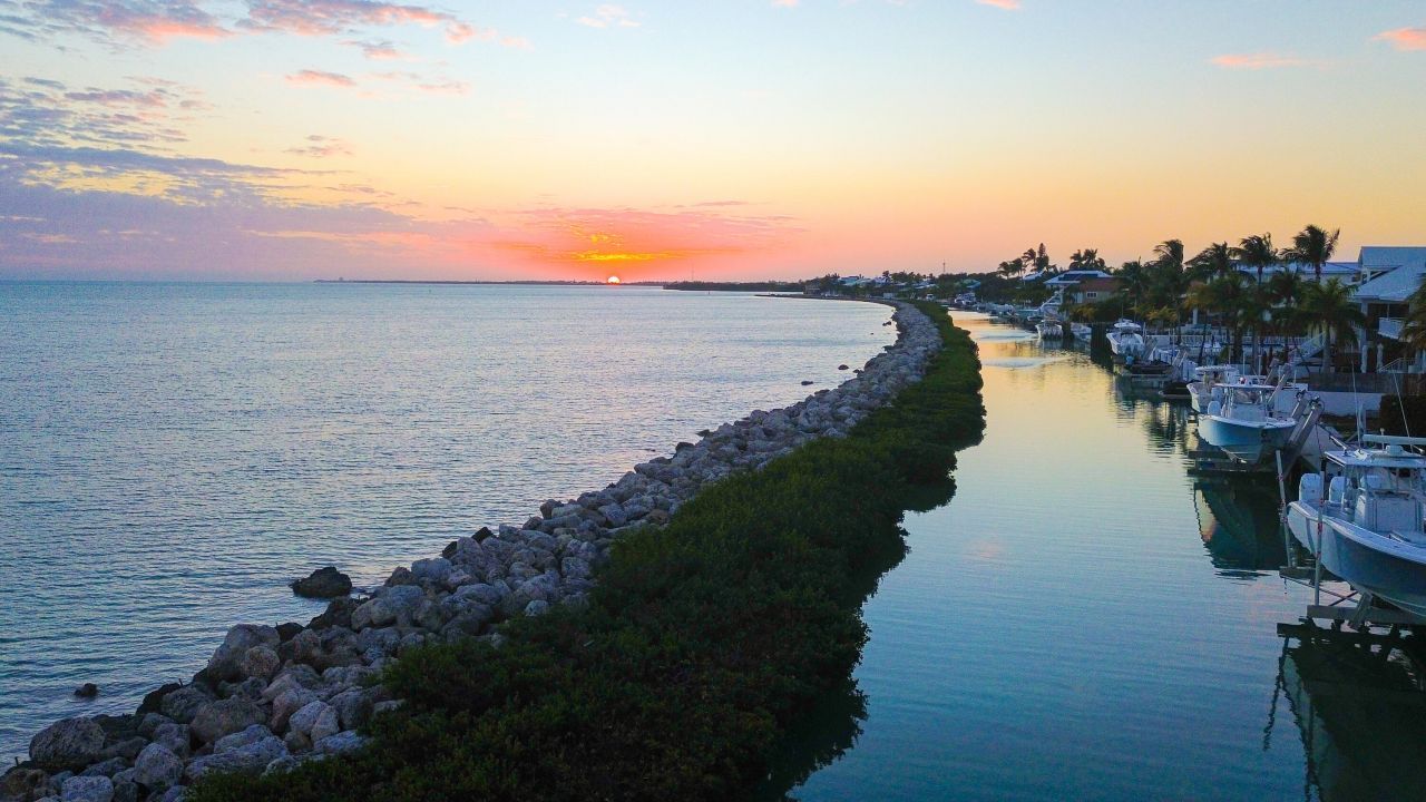 228 W Seaview Circle, Duck, FL 33050 Photo