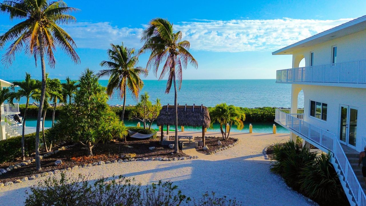 228 W Seaview Circle, Duck, FL 33050 Photo