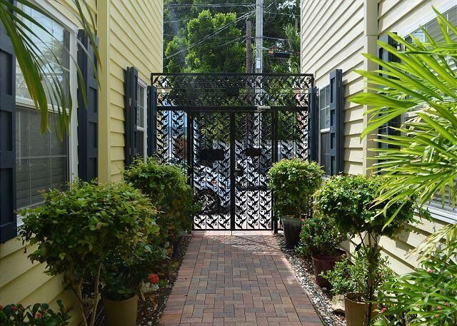 921 Center Street, Unit 12, Key West, FL 33040 Photo