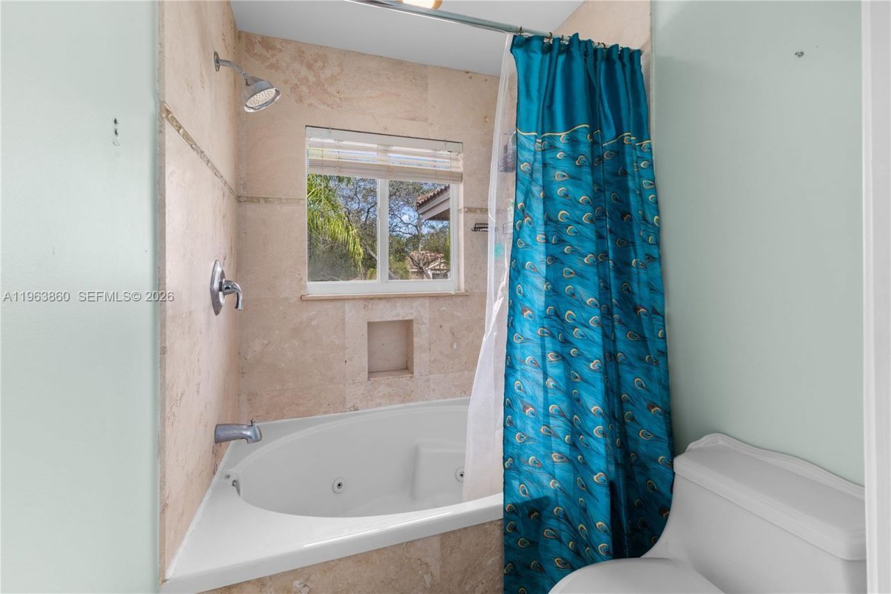 15832 SW 10th St, Pembroke Pines, FL 33027 Photo