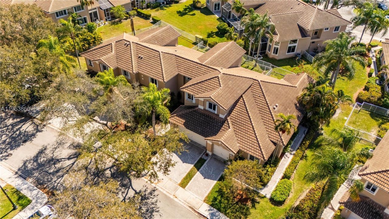 15832 SW 10th St, Pembroke Pines, FL 33027 Photo