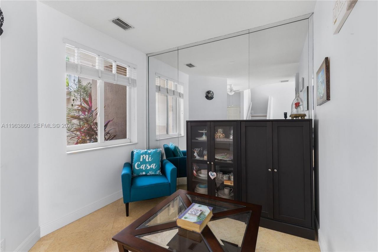 15832 SW 10th St, Pembroke Pines, FL 33027 Photo