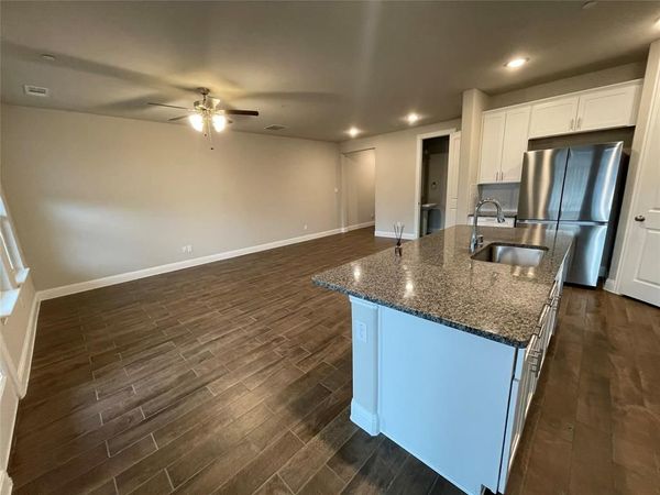 560 Hutchinson Lane, Lewisville, TX 75077