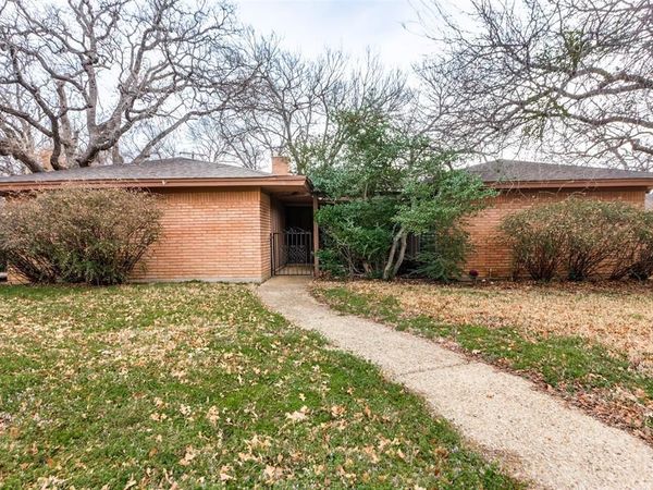 1756 Cynthia Lane, Hurst, TX 76054