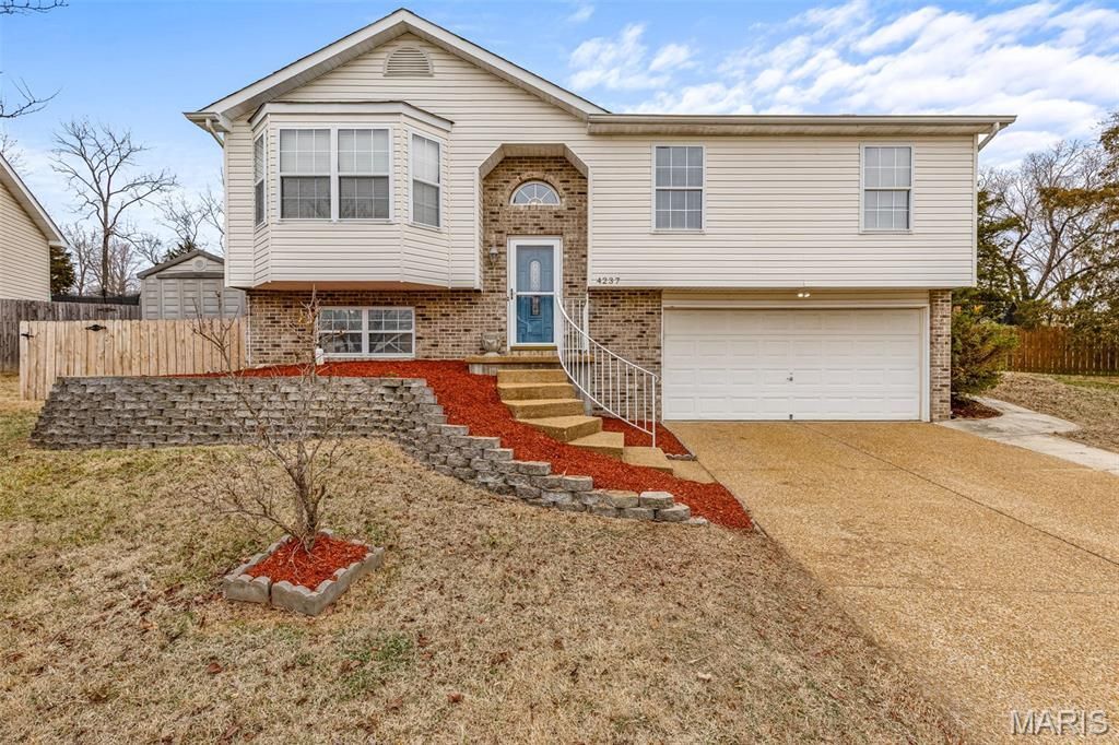 4237 NW Point Drive, House Springs, MO 63051 Main Photo