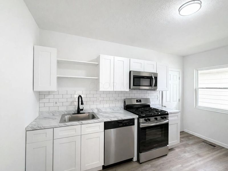 2382 S 6th Street, Columbus, OH 43207 Photo 5