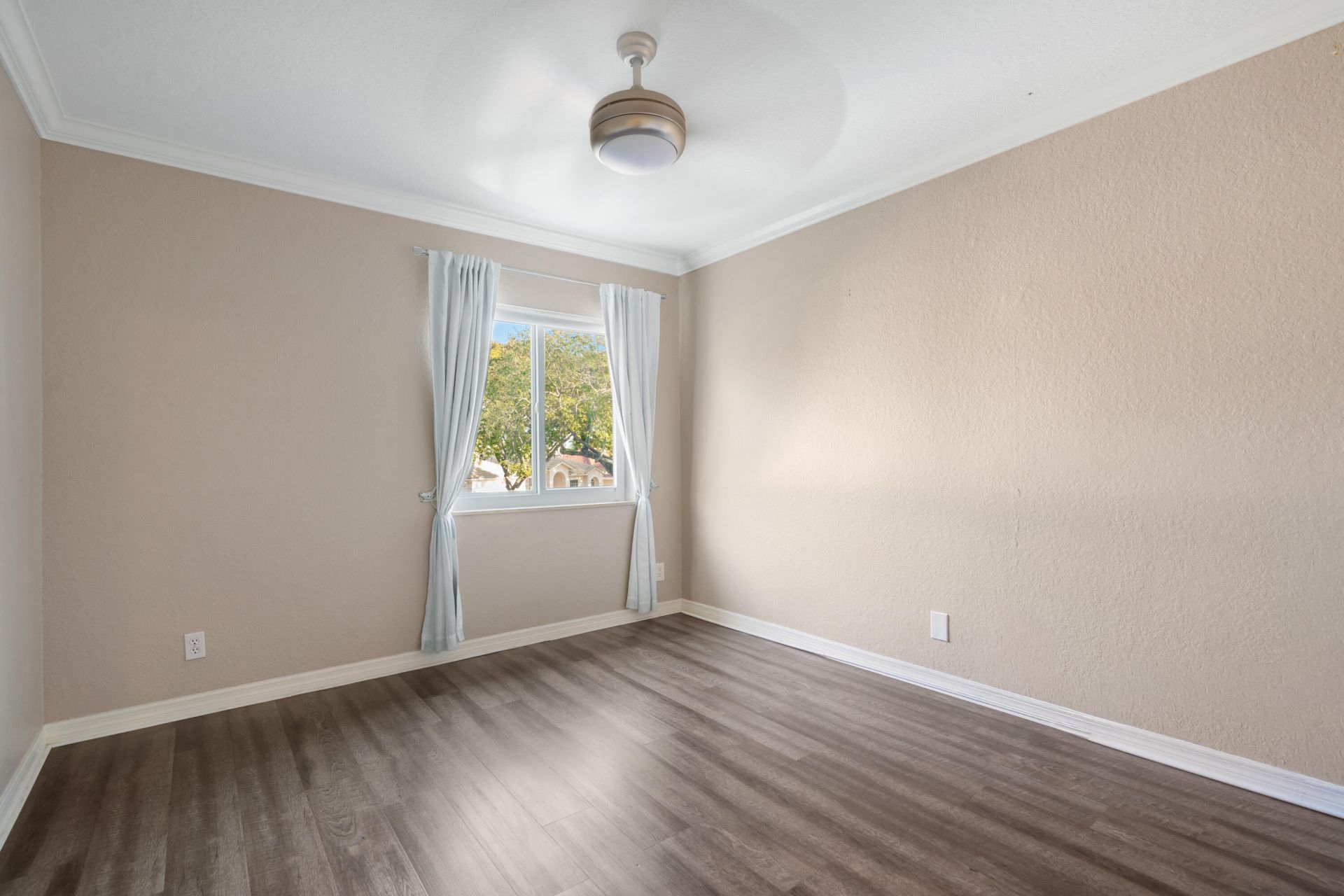 4948 NW 57th Lane, Coral Springs, FL 33067 Photo