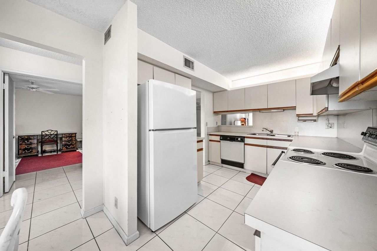 10118 Mangrove Drive, Unit 104, Boynton Beach, FL 33437 Photo