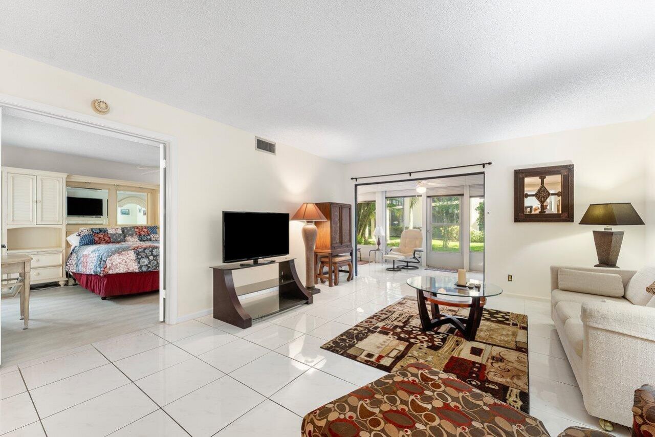 10118 Mangrove Drive, Unit 104, Boynton Beach, FL 33437 Photo