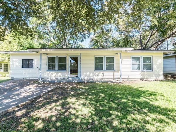 2515 Greenhurst Drive, Farmers Branch, TX 75234