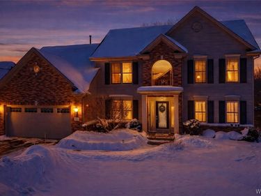 10 Tranquility Trail, Lancaster, NY 14086