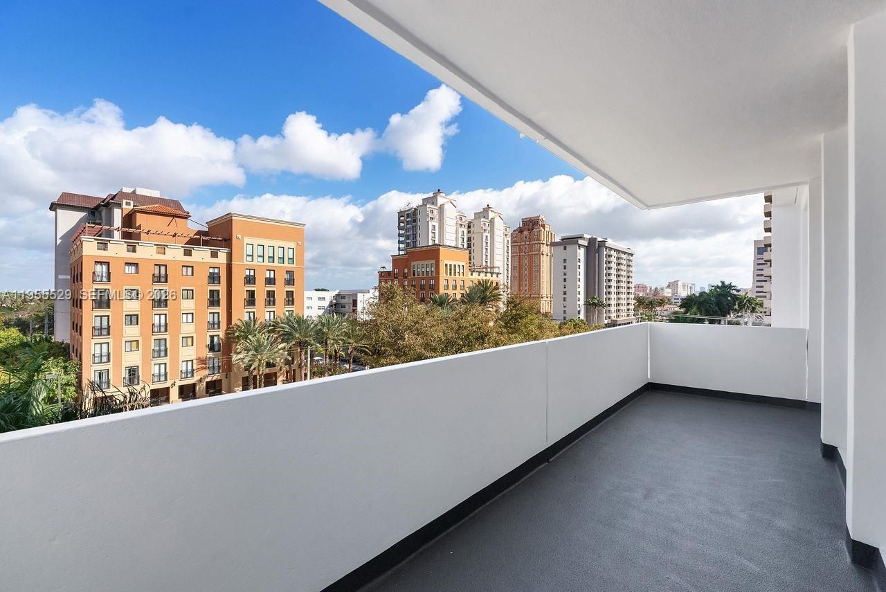 700 Biltmore Way, Unit 501, Coral Gables, FL 33134 Photo