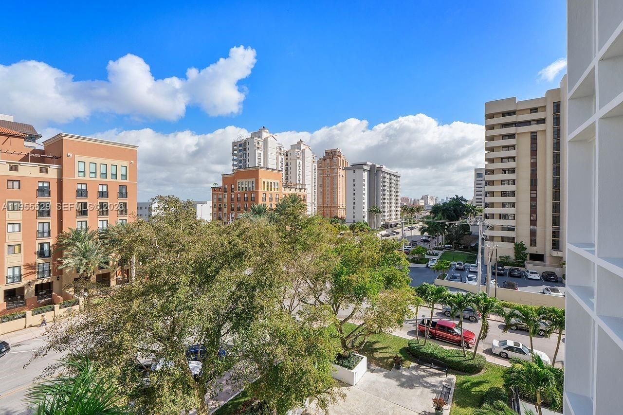 700 Biltmore Way, Unit 501, Coral Gables, FL 33134 Photo