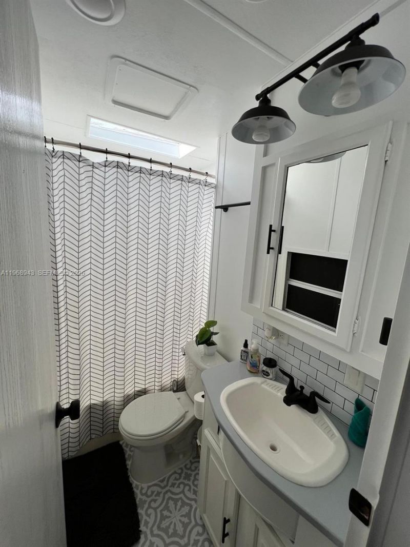 325 Calusa St 454 , Key Largo, FL 33037 Photo