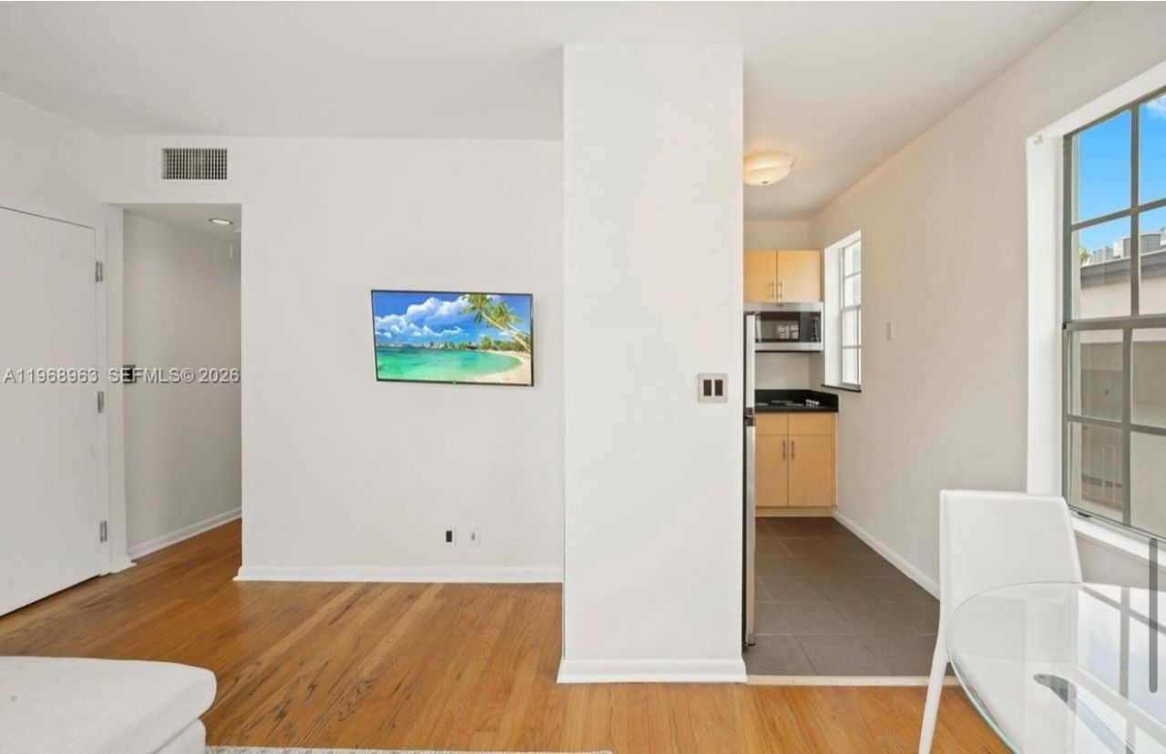 605 Euclid Ave, Unit Apt 204, Miami Beach, FL 33139 Photo