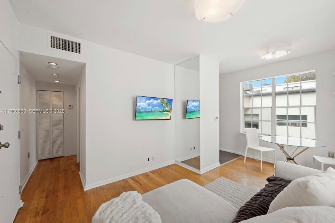 605 Euclid Ave, Unit Apt 204, Miami Beach, FL 33139 Photo