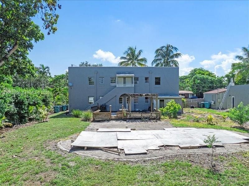 11402 NE 8th Ct, Biscayne Park, FL 33161 Photo