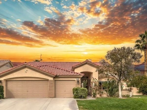 10 Castle Creek Court, Las Vegas, NV 89148