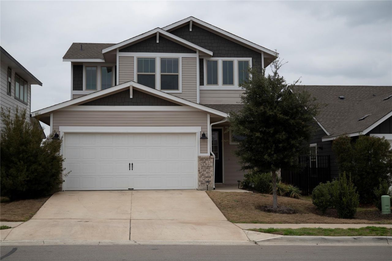 7602 Bardstown Way, Austin, TX 78744 Main Photo