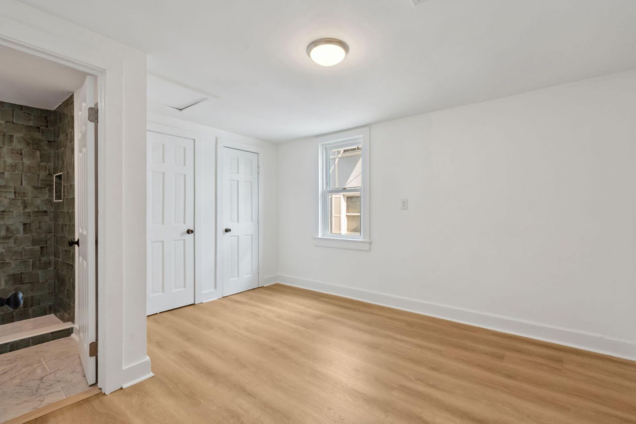 13-15 Norman Street Photo 10