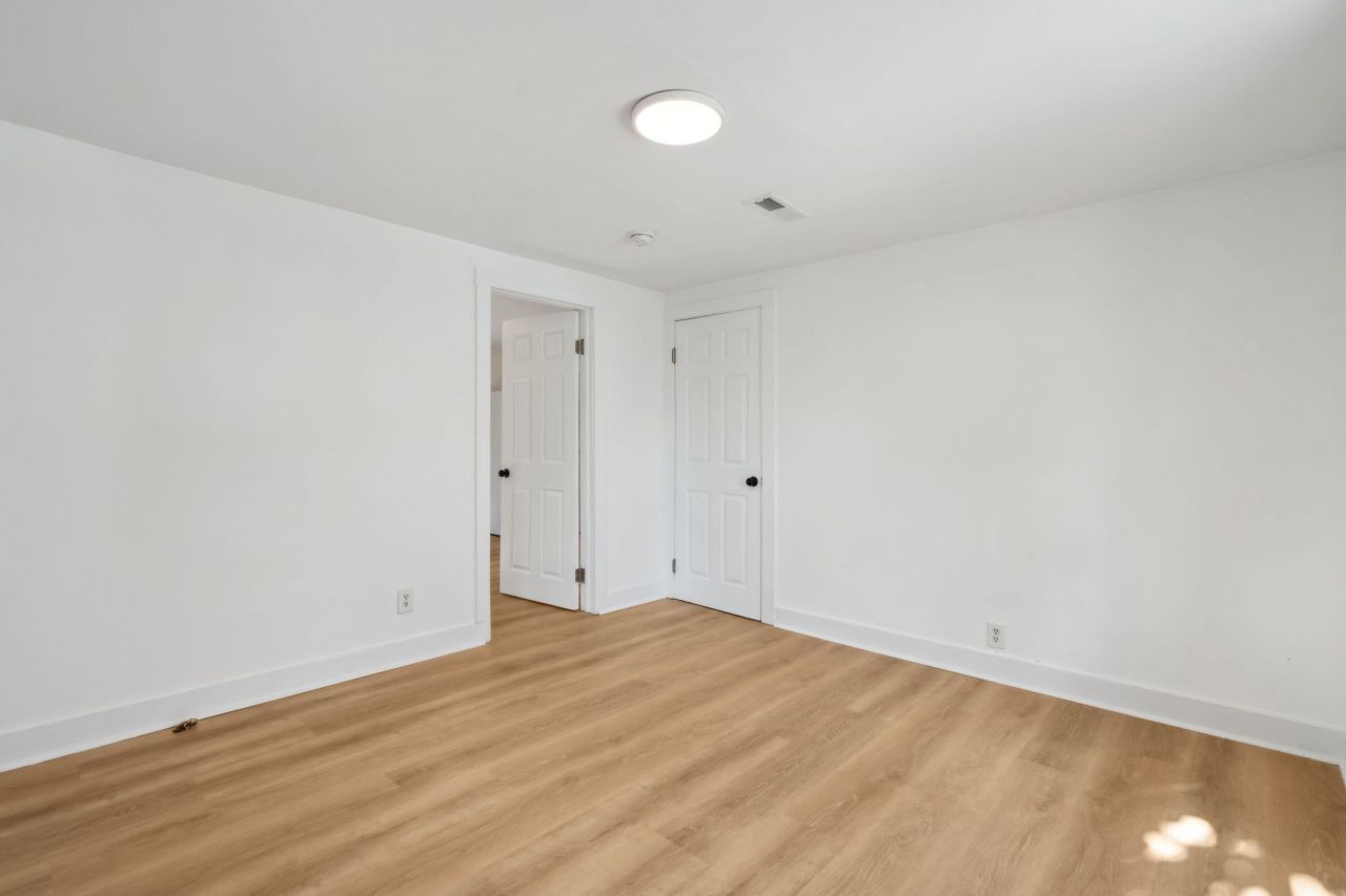 13-15 Norman Street Photo 12